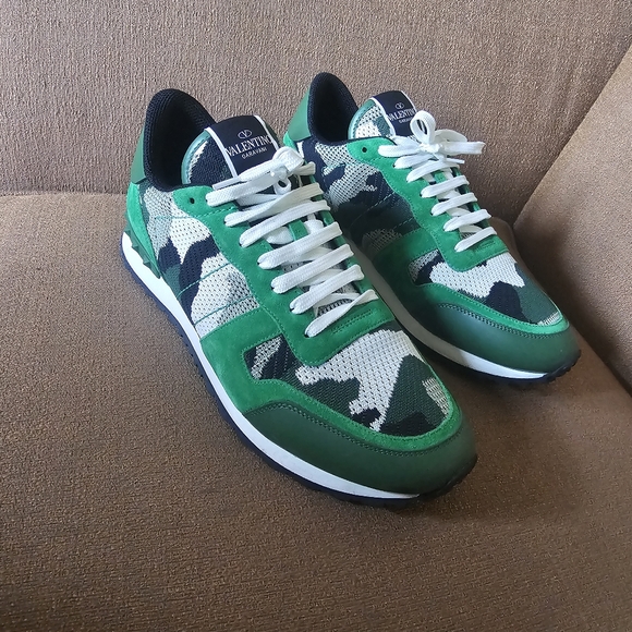 Valentino Garavani Rockrunner Sneaker in Jungle/Green Size 44